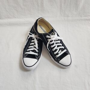 Converse Chuck Taylor Black Low Top Sneakers